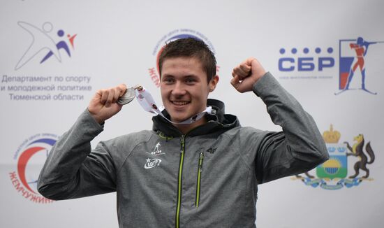Summer biathlon. World Championships. Juniors. Sprint