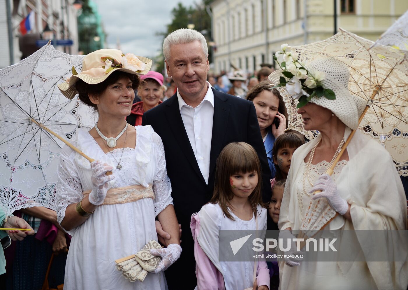 Pedestrian area opens on Pyatnitskaya Street in Moscow