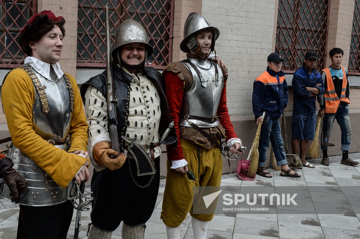 Pedestrian area opens on Pyatnitskaya Street in Moscow
