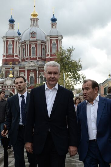 Pedestrian area opens on Pyatnitskaya Street in Moscow