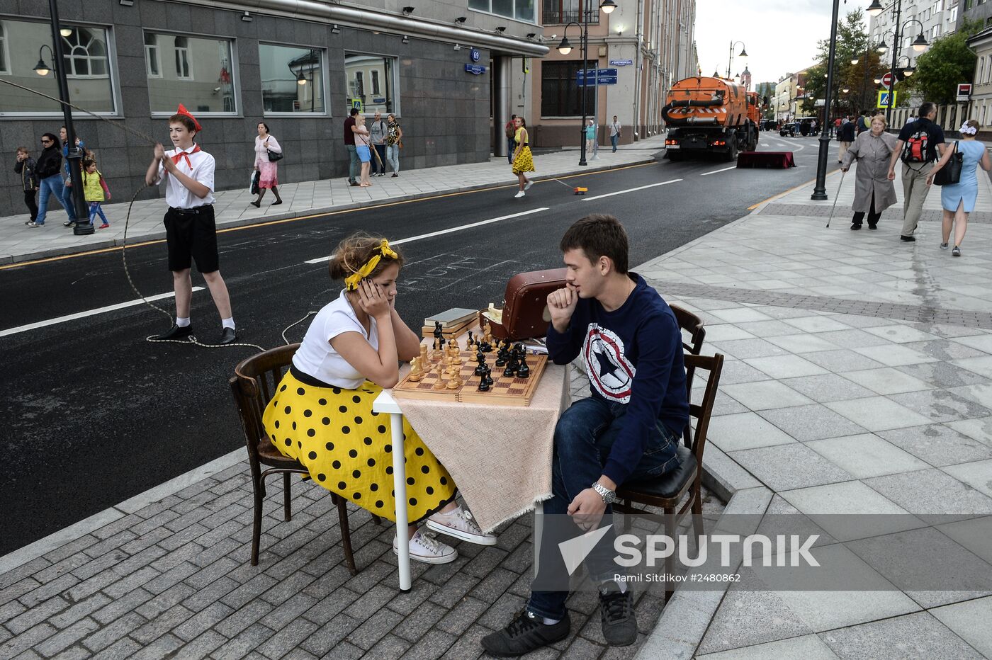 Pedestrian area opens on Pyatnitskaya Street in Moscow