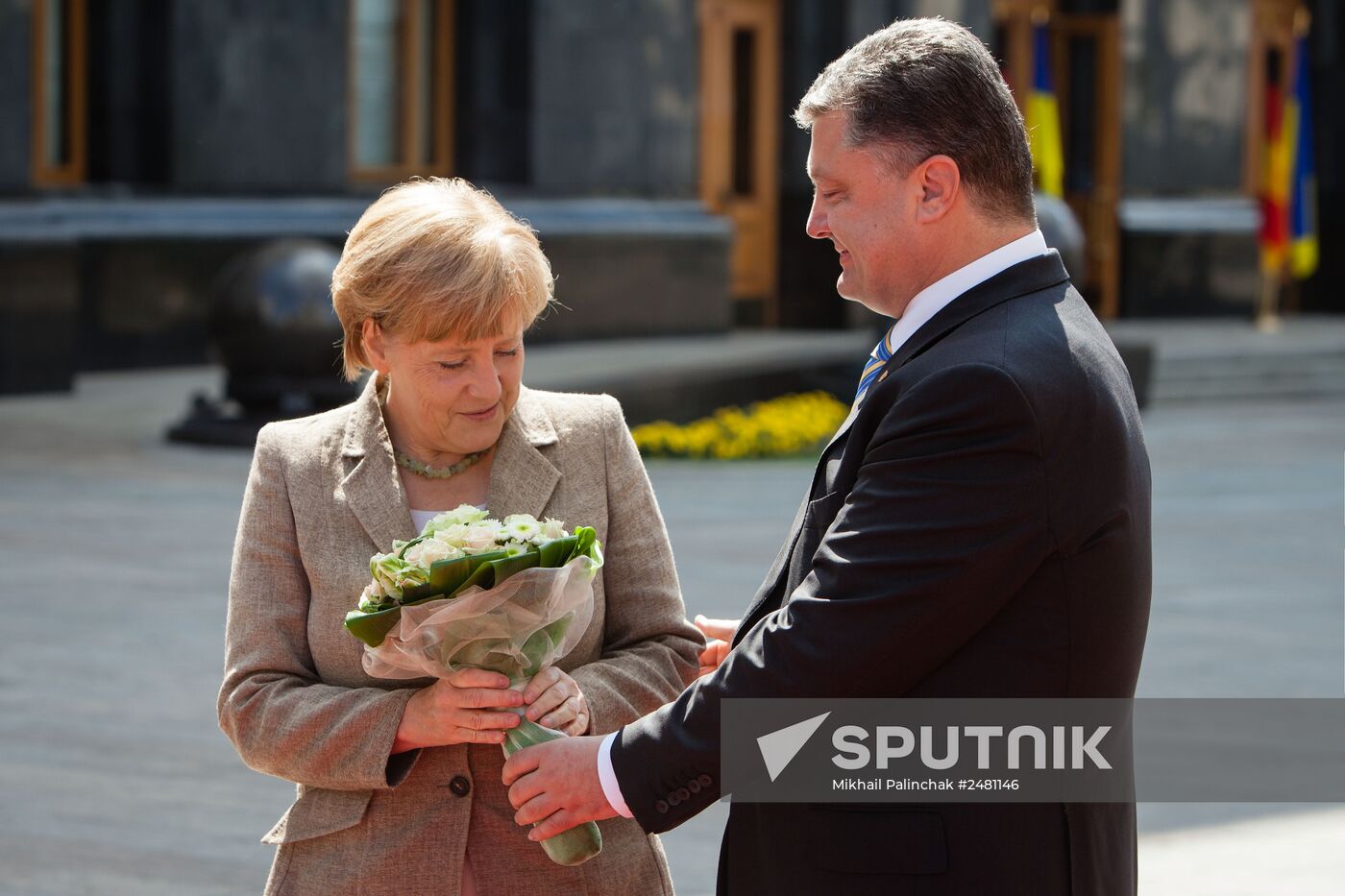 Petro Poroshenko meets with Angela Merkel