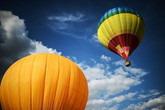 Moscow Sky aeronautics and small aircraft festival