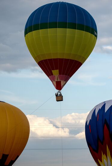 Moscow Sky aeronautics and small aircraft festival