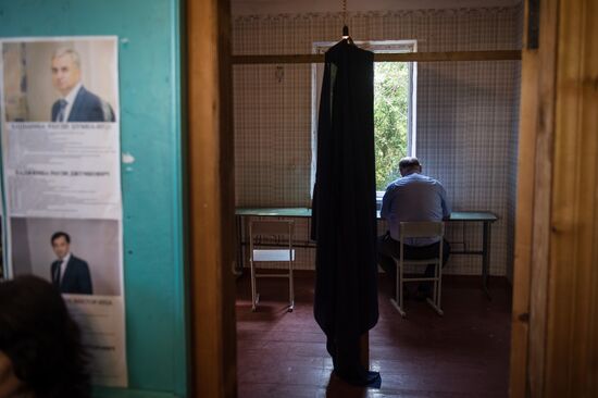 Abkhazia votes in presidential election
