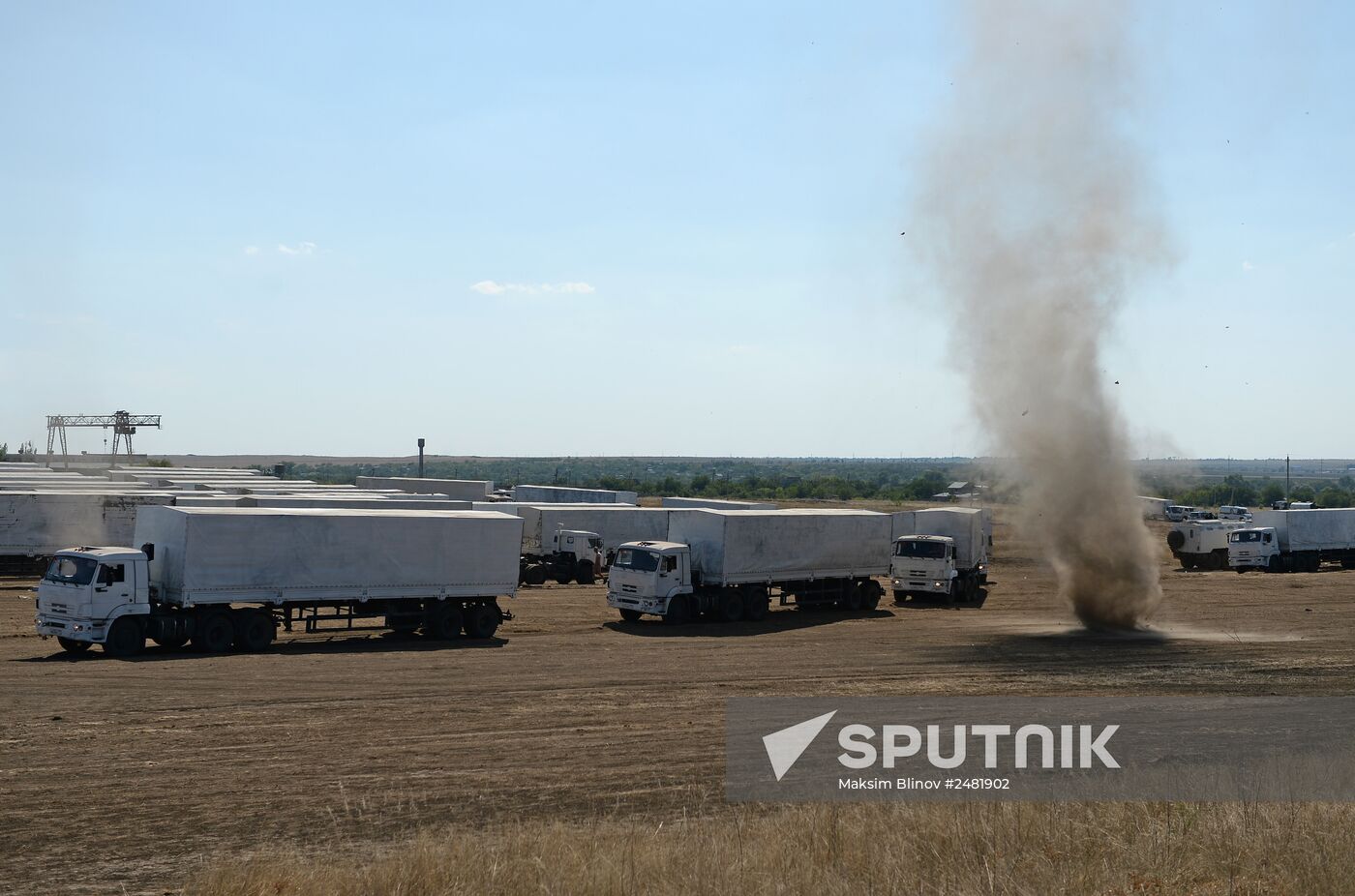 Convoy trucks on the way back to Russia after delivering humanitarian aid to Lugansk