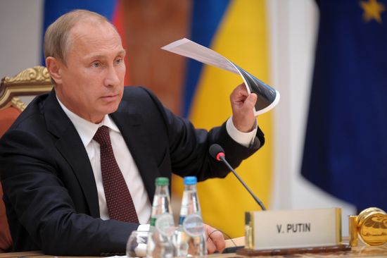 Vladimir Putin visits Belarus