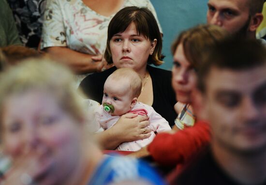 Ukrainian refugees in center of temporary accommodation in Novosibirsk