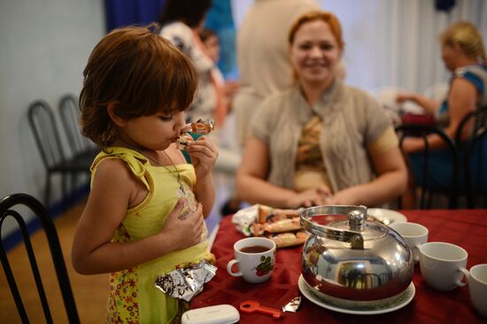 Ukrainian refugees in center of temporary accommodation in Novosibirsk