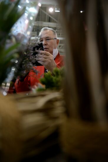 Flowers-IPM International Fair