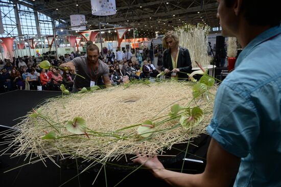 Flowers-IPM International Fair