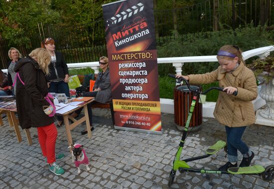 Celebrating Russian Cinema Day in Sokolniki Park