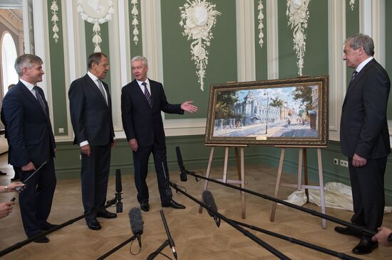 Foreign Minister Sergey Lavrov, Moscow Mayor Sergei Sobyanin visit Suvorov Estate