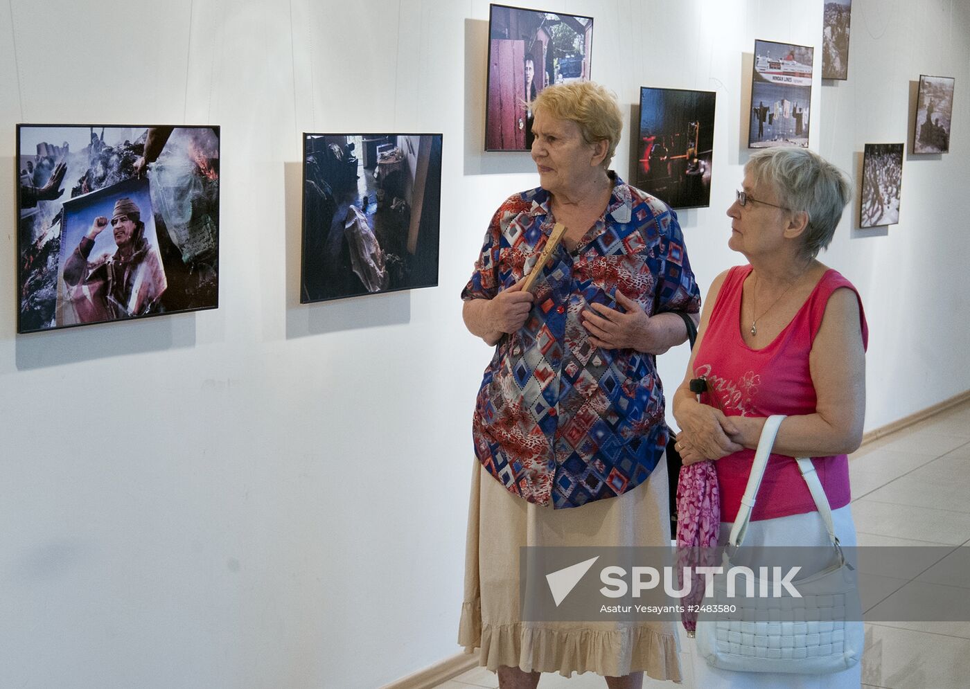 Photo exhibition in support of missing Rossiya Segodnya photographer Andrei Stenin