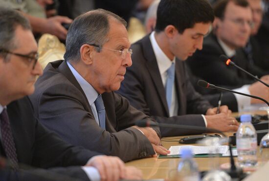 Foreign Minister Sergei Lavrov meets with Iranian counterpart