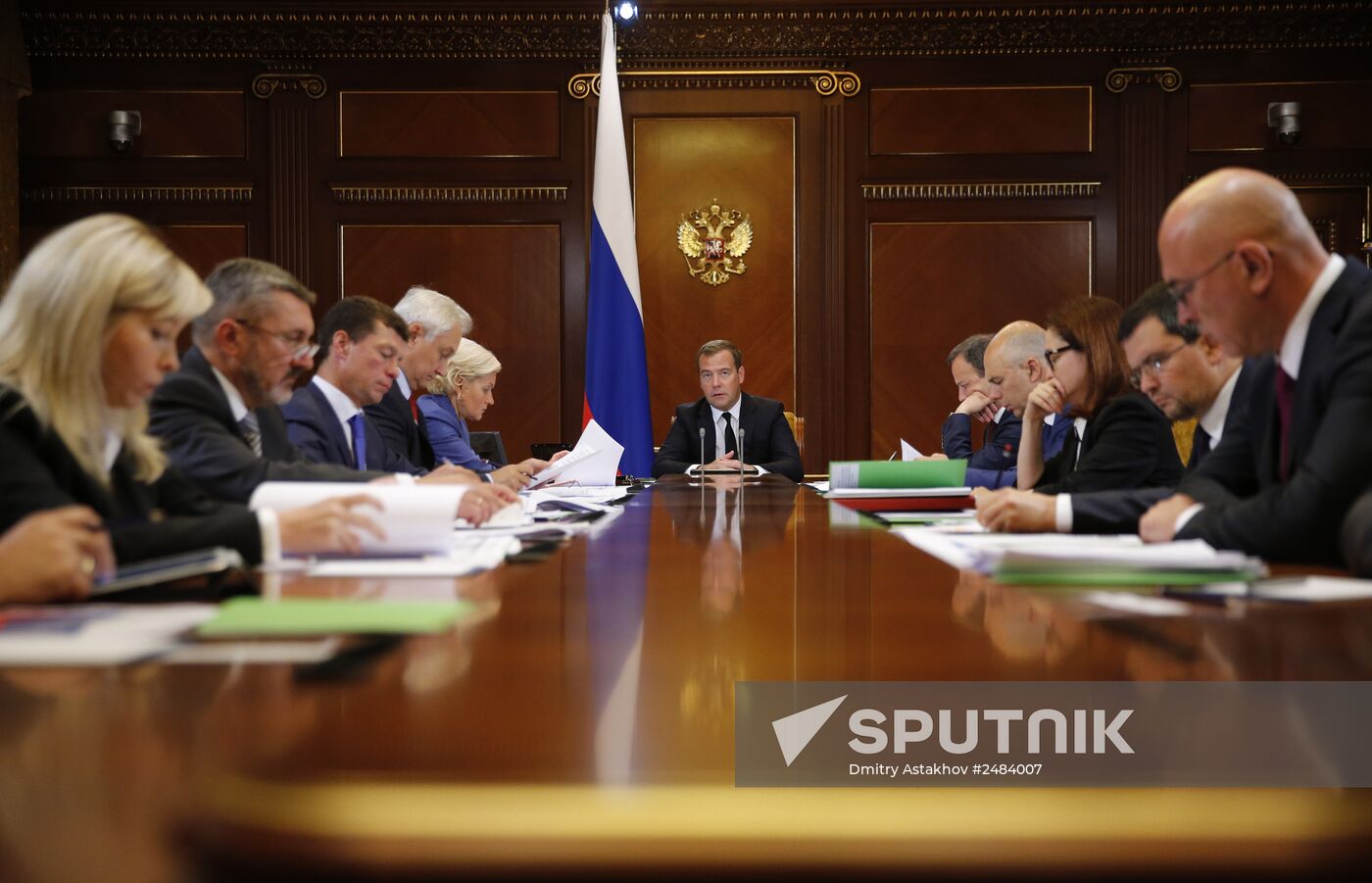 Dmitry Medvedev chairs government meeting in Gorki