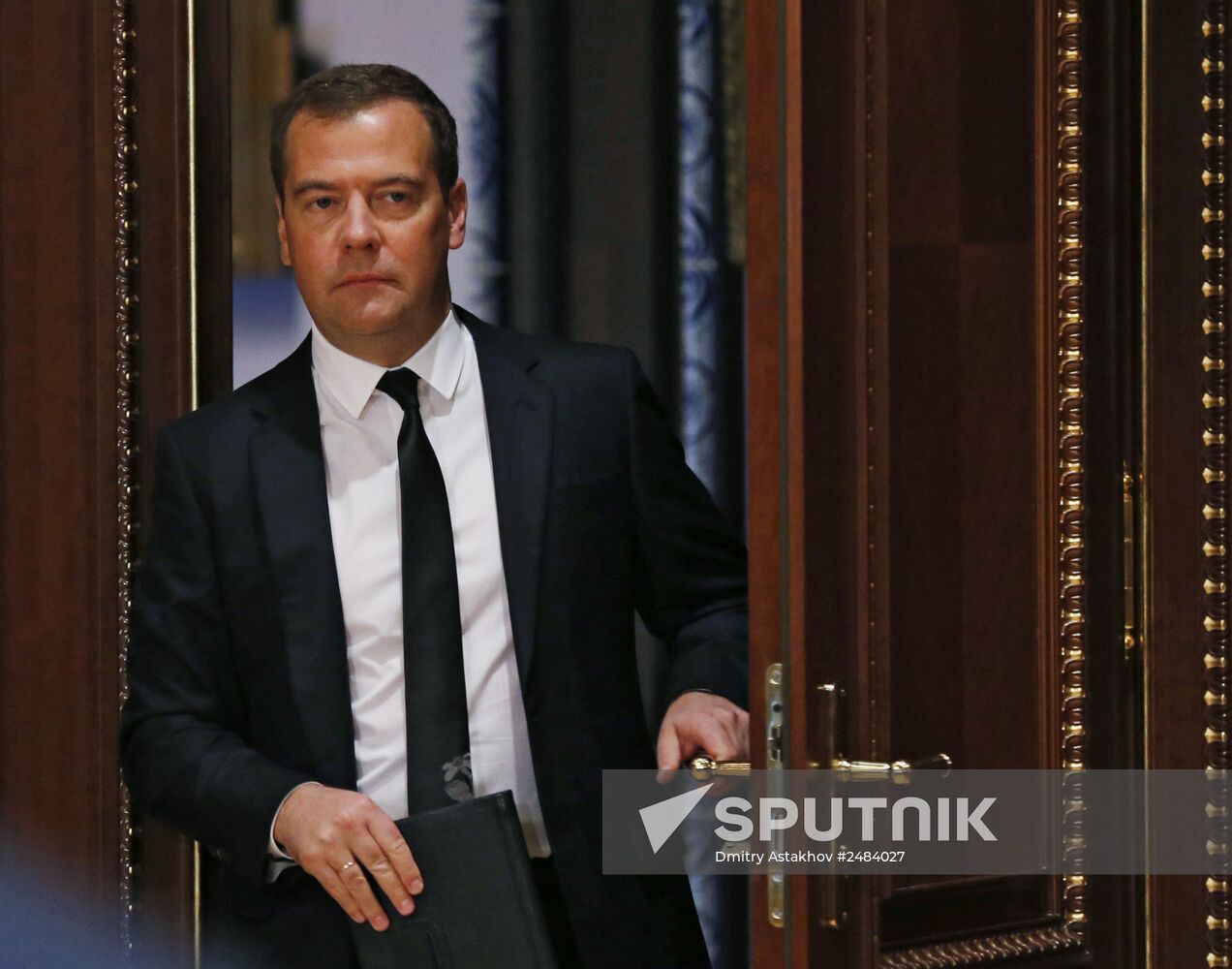 Dmitry Medvedev chairs government meeting in Gorki