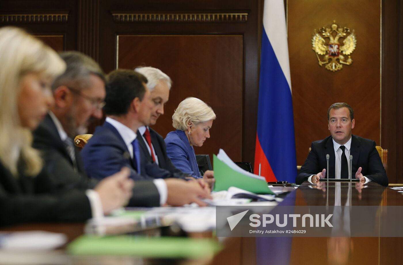 Dmitry Medvedev chairs government meeting in Gorki