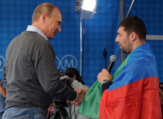 Vladimir Putin visits youth forum Seliger-2014