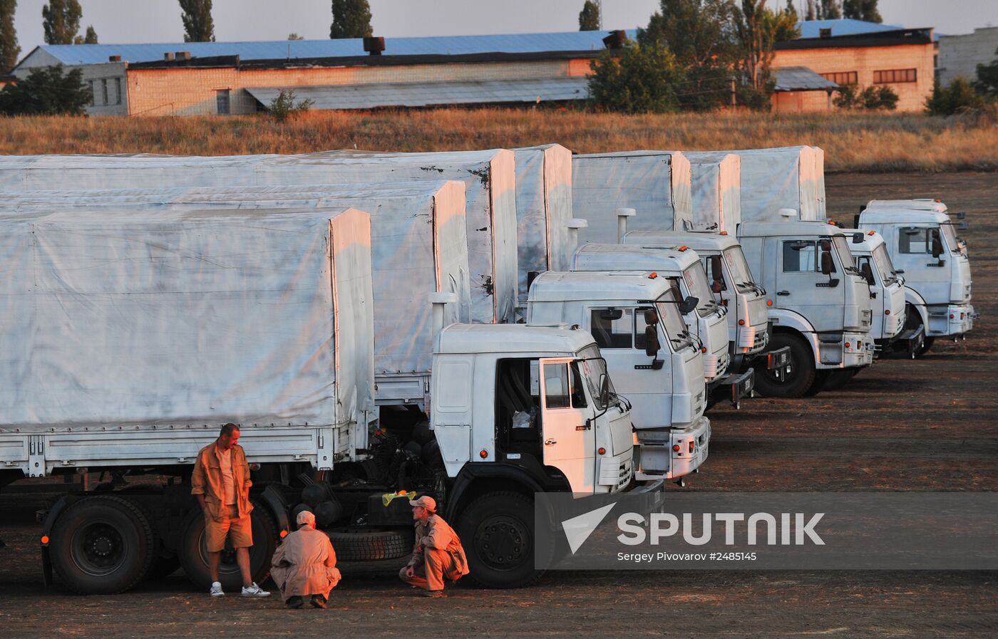 Second humanitaian aid convoy for Ukraine allegedly parked in Rostov Region