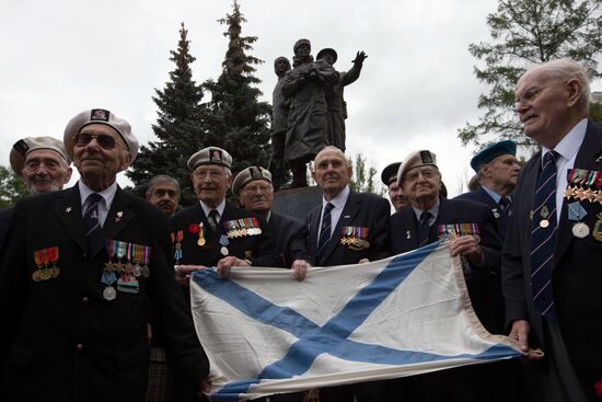 1941-1945 Arctic Convoy Sailors Memorial unveiled in St Petersburg