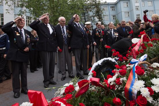 1941-1945 Arctic Convoy Sailors Memorial unveiled in St Petersburg
