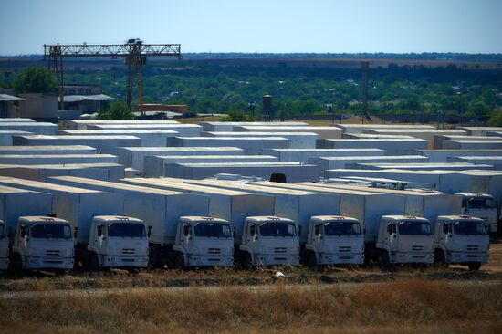 Second humanitarian aid convoy for Ukraine allegedly parked in Rostov region