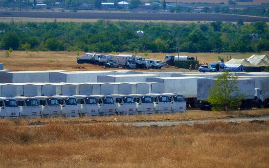 Second humanitarian aid convoy for Ukraine allegedly parked in Rostov region