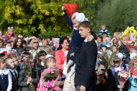 New school year starts in Russia