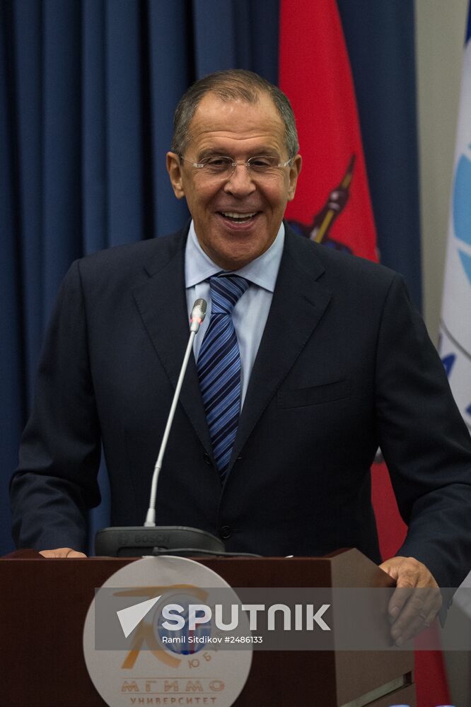 Russian Foreign Minister Sergei Lavrov meets with MGIMO students and professors