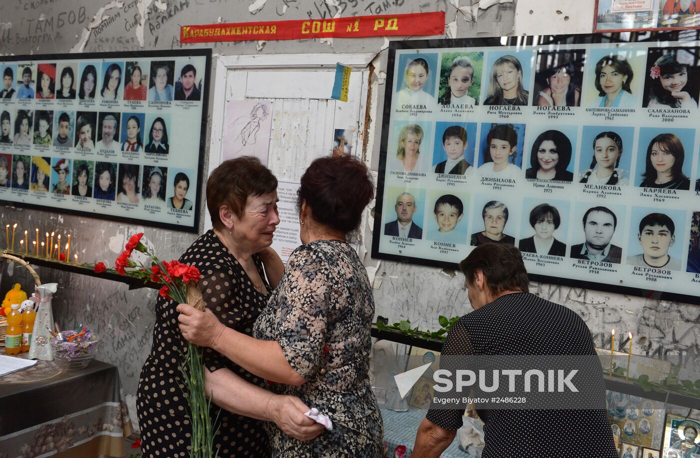 Memorial events mark 10 years since Beslan school siege