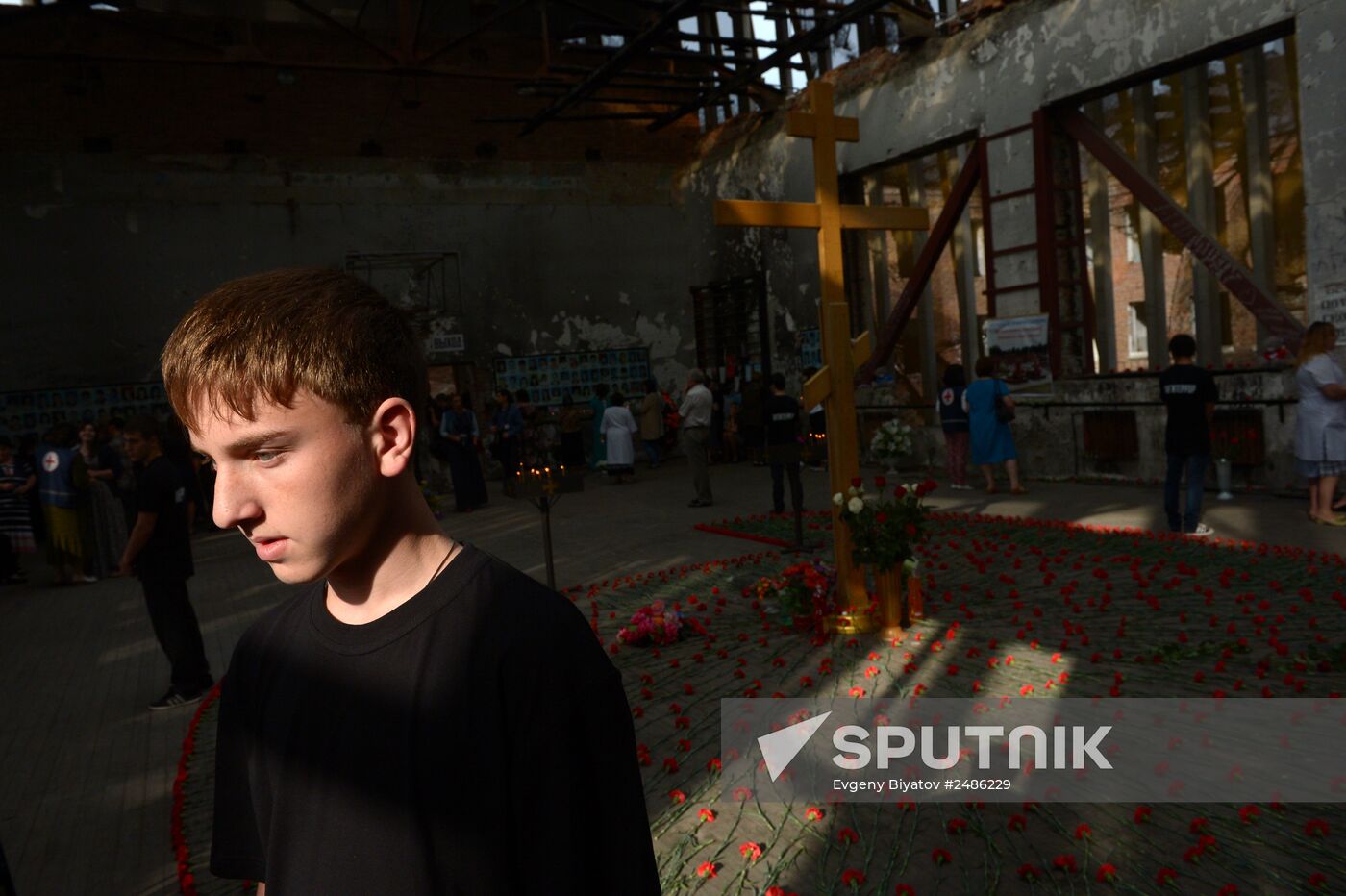Memorial events mark 10 years since Beslan school siege
