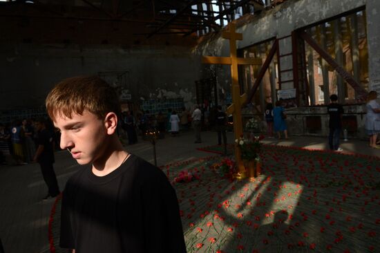 Memorial events mark 10 years since Beslan school siege