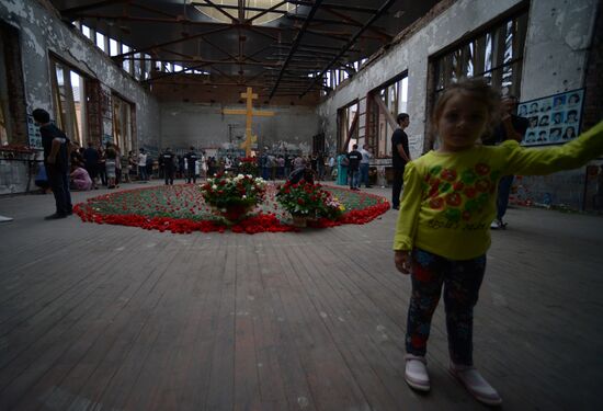 Memorial events mark 10 years since Beslan school siege