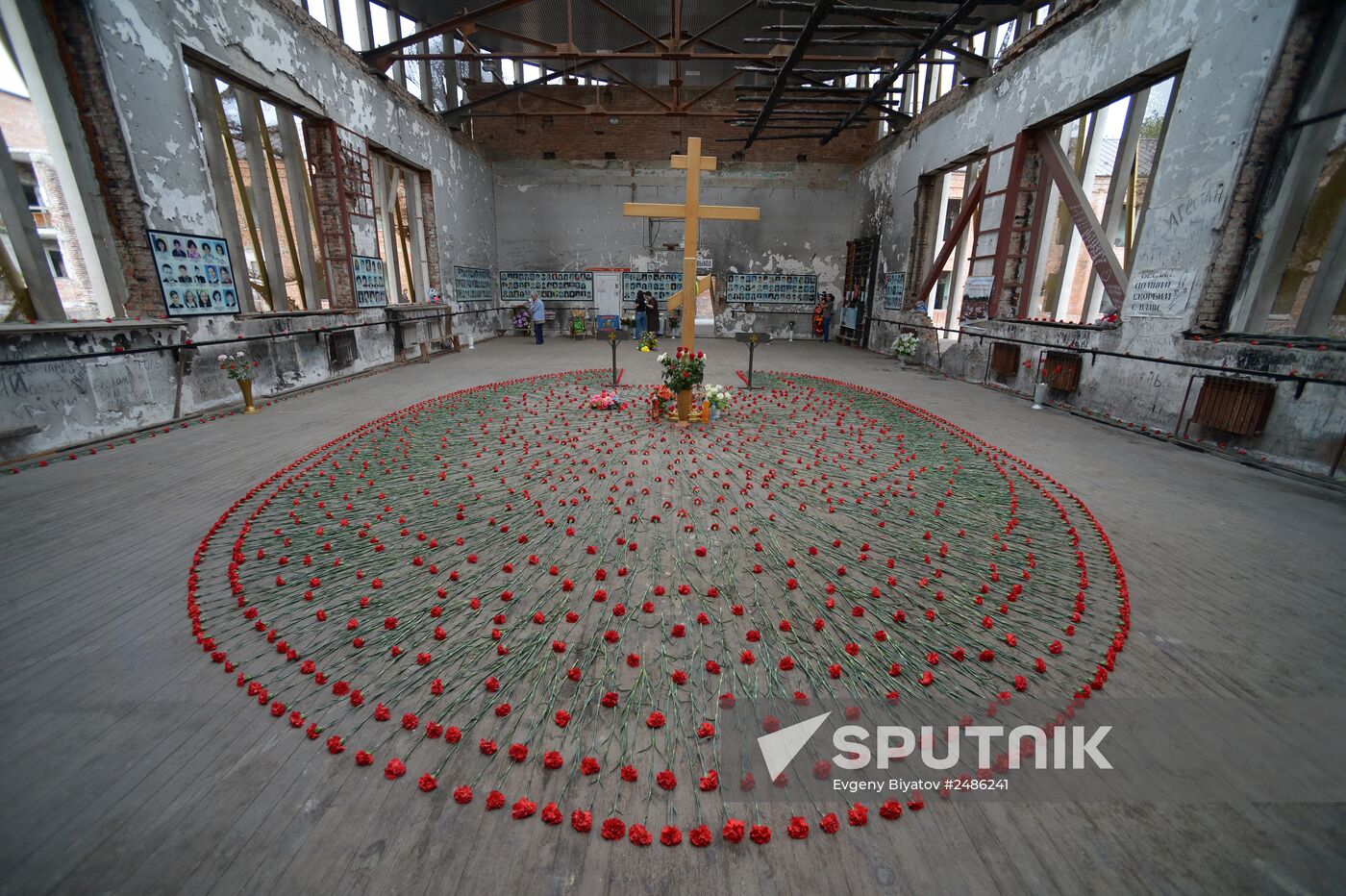 Memorial events mark 10 years since Beslan school siege