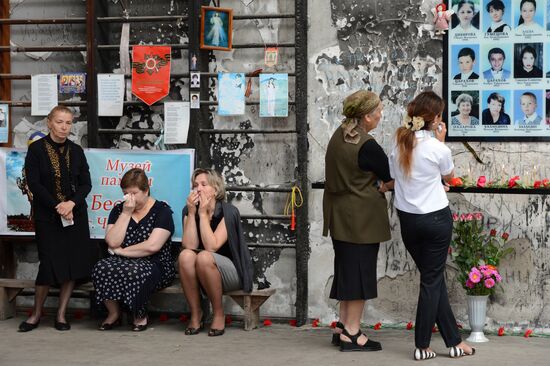 Memorial events mark 10 years since Beslan school siege