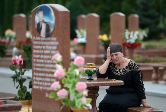 Memorial events mark 10 years since Beslan school siege