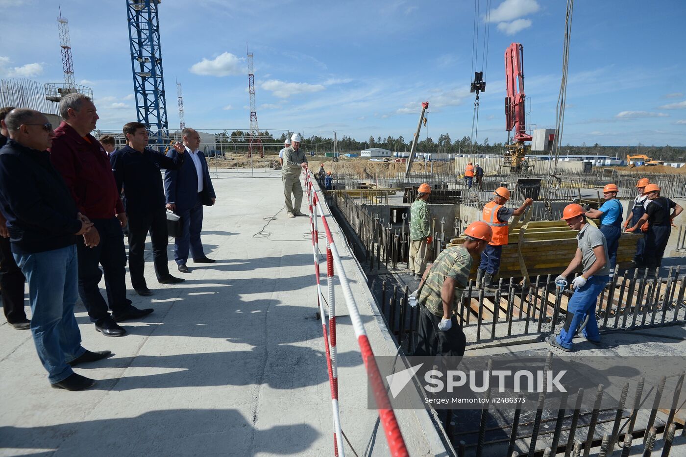 Dmitry Rogozin's visit to Vostochny space center under construction
