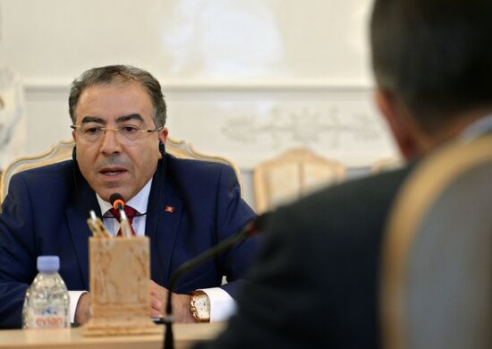 Sergey Lavrov meets with Mongi Hamdi