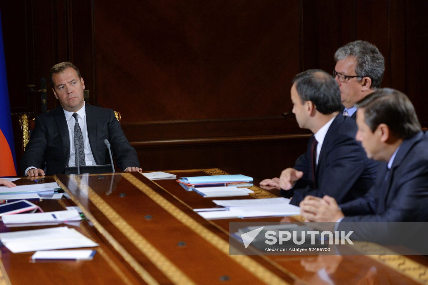 Dmitry Medvedev holds meeting with his deputies