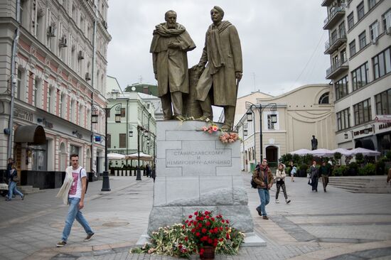 Unveiling of monument to founders of Moscow Art Theater, Konstantin Stanislavsky and Vladimir Nemirovich-Danchenko