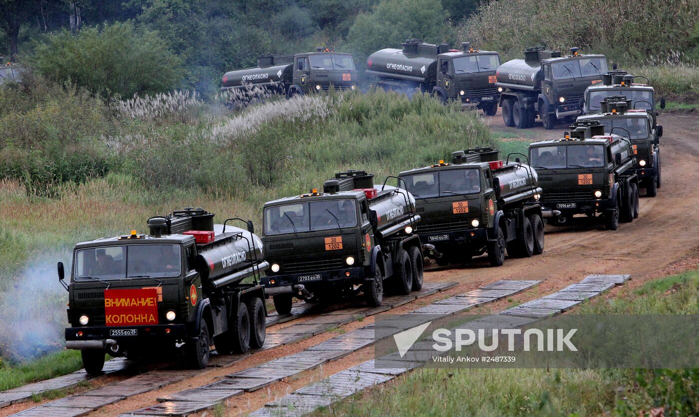 Exercise involving units of the Eastern Military District's logistics-support system