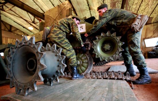 Exercise involving units of the Eastern Military District's logistics-support system