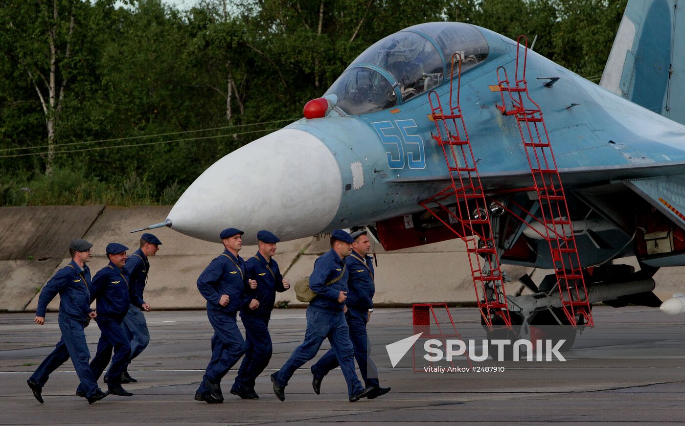 Exercise involving units of the Eastern Military District's logistics-support system