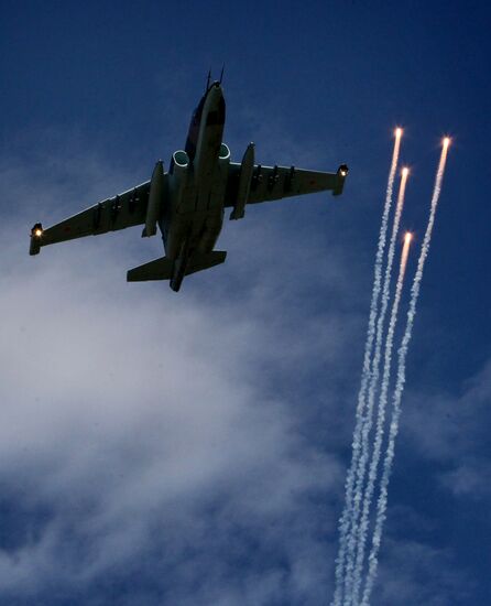 Exercise involving units of the Eastern Military District's logistics-support system