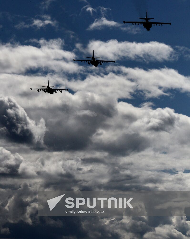 Exercise involving units of the Eastern Military District's logistics-support system