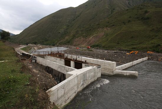 Building a small hydropower station on the Argun River