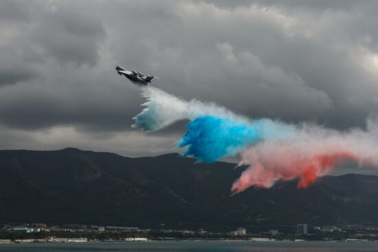 International Hydro Air Salon 2014 opens in Gelendzhik