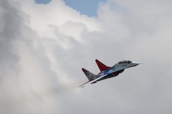 International Hydro Air Salon 2014 opens in Gelendzhik
