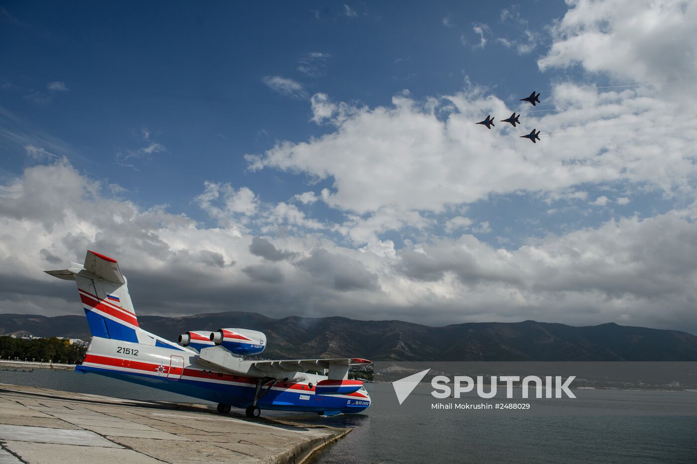 International Hydro Air Salon 2014 opens in Gelendzhik